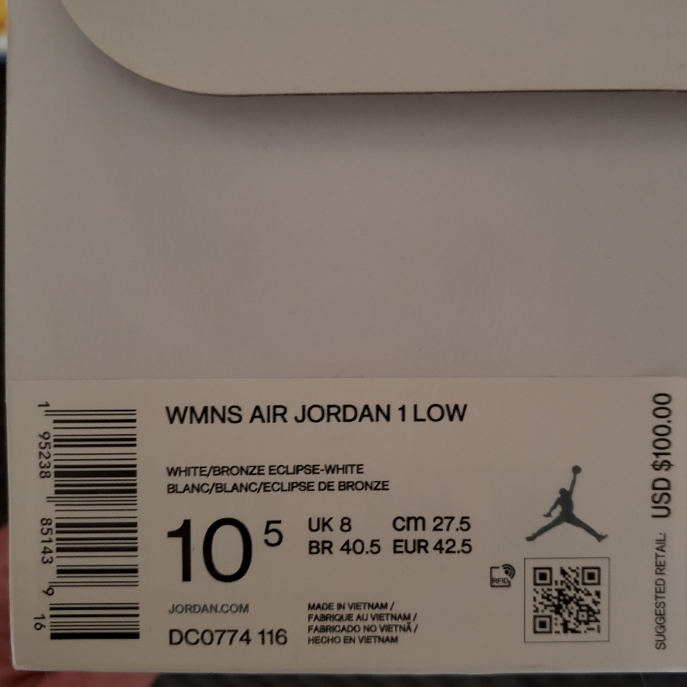 COPY - Womens Air Jordan 1 Low - Picture 6 of 7